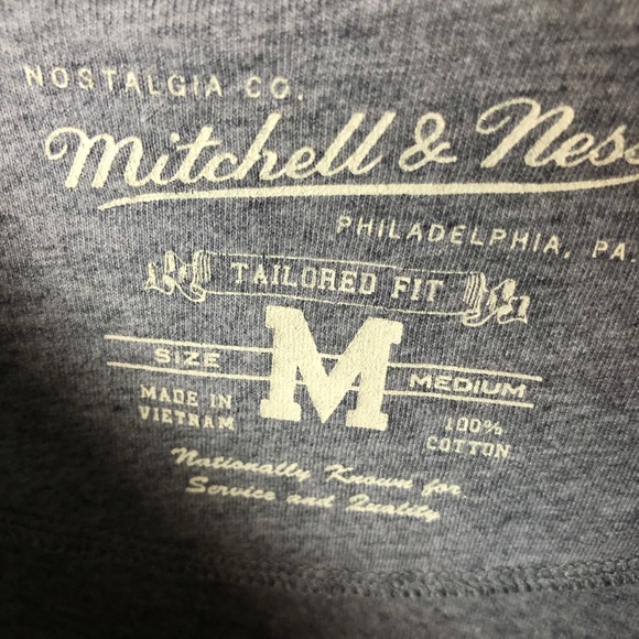 Mitchell & Ness - Boston Celtics Basketball Ranglan Top - Picture 4 of 7